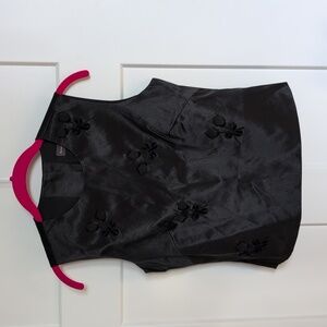 Banana Republic Elegant Black Silk Sleeveless Top. High Quality1 Like New!